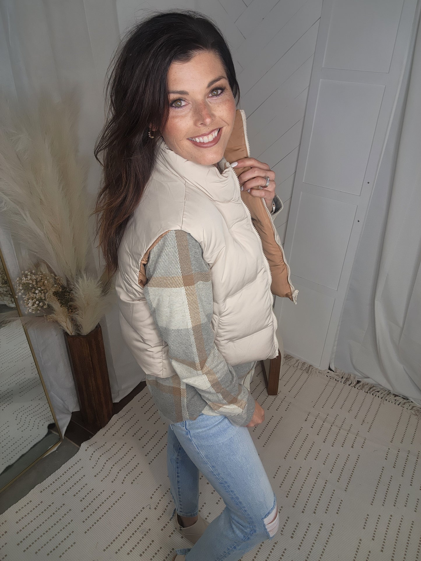 The Izzy Vest: Tan/Carmel