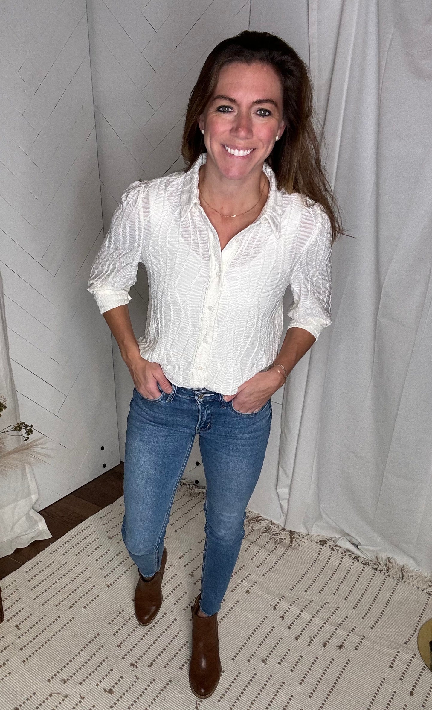 Vervet59: Mid Rise Crop Skinny