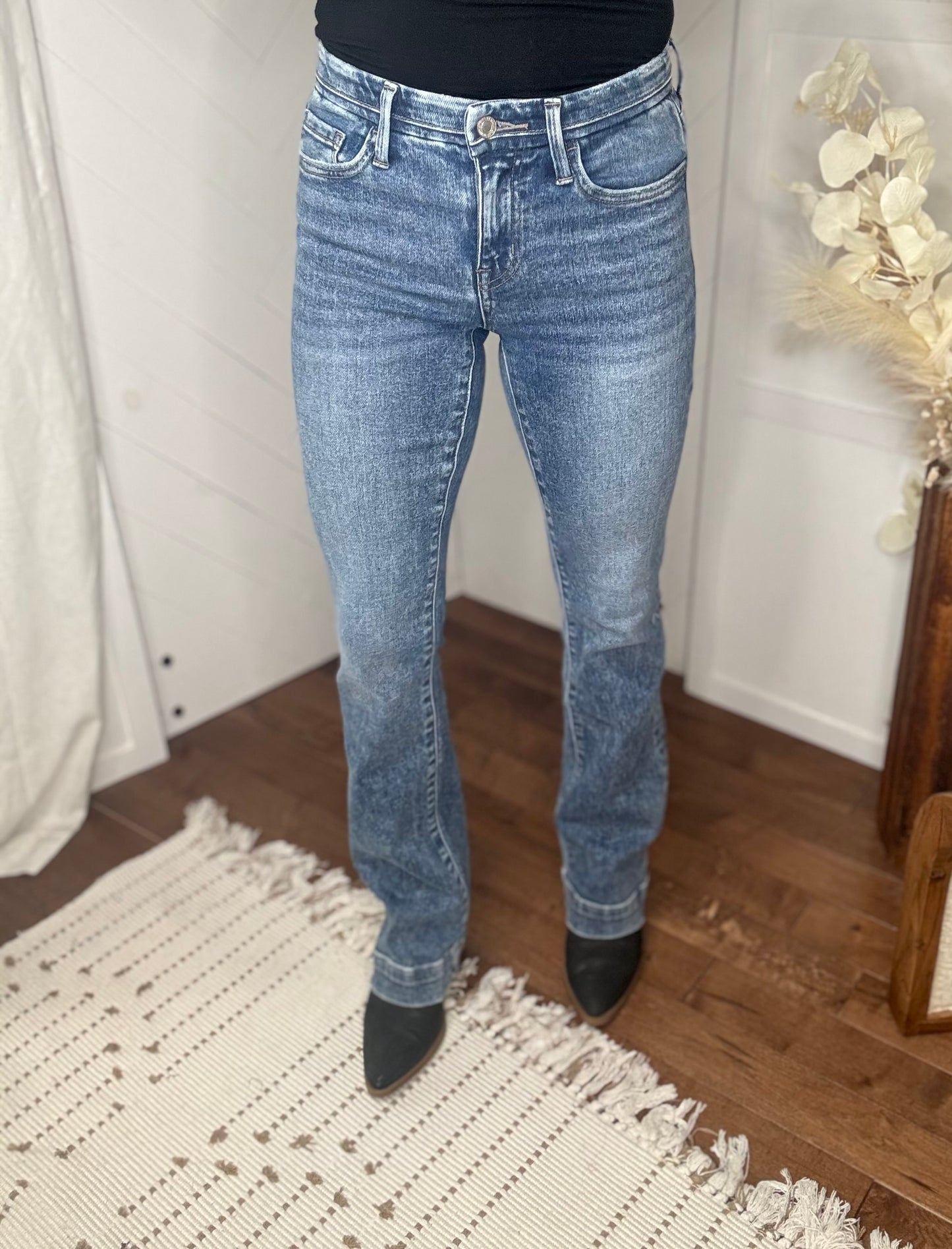 Vervet66: MidRise Bootcut Jeans