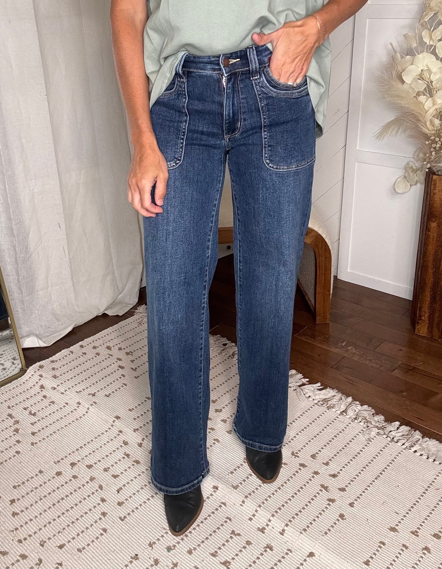 Judy Blue80: High Waist Straight Cut