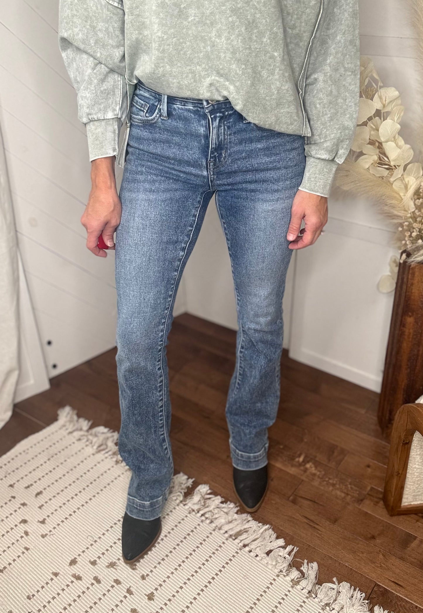 Vervet66: MidRise Bootcut Jeans
