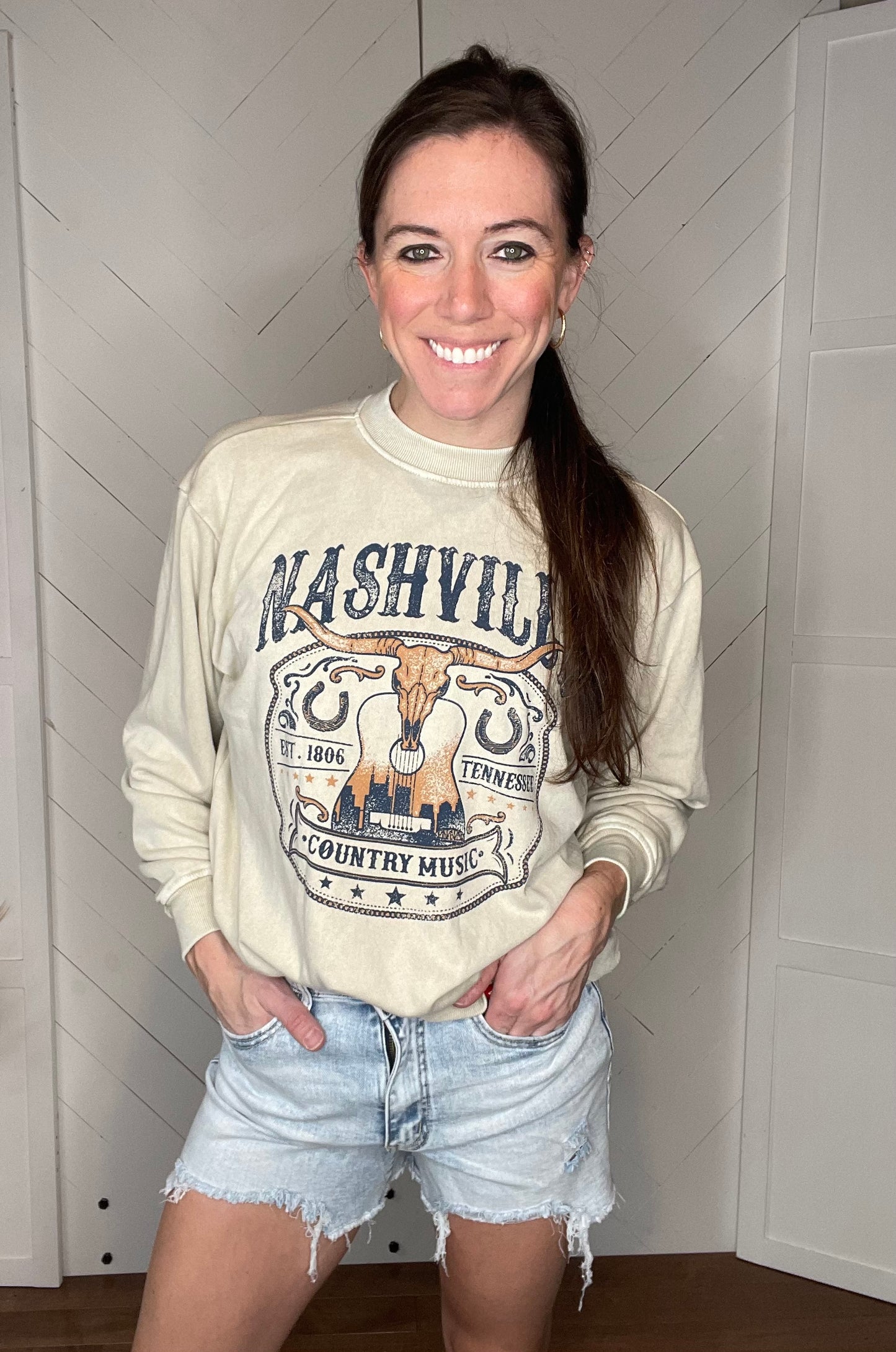 Nashville Sweatshirt: Taupe