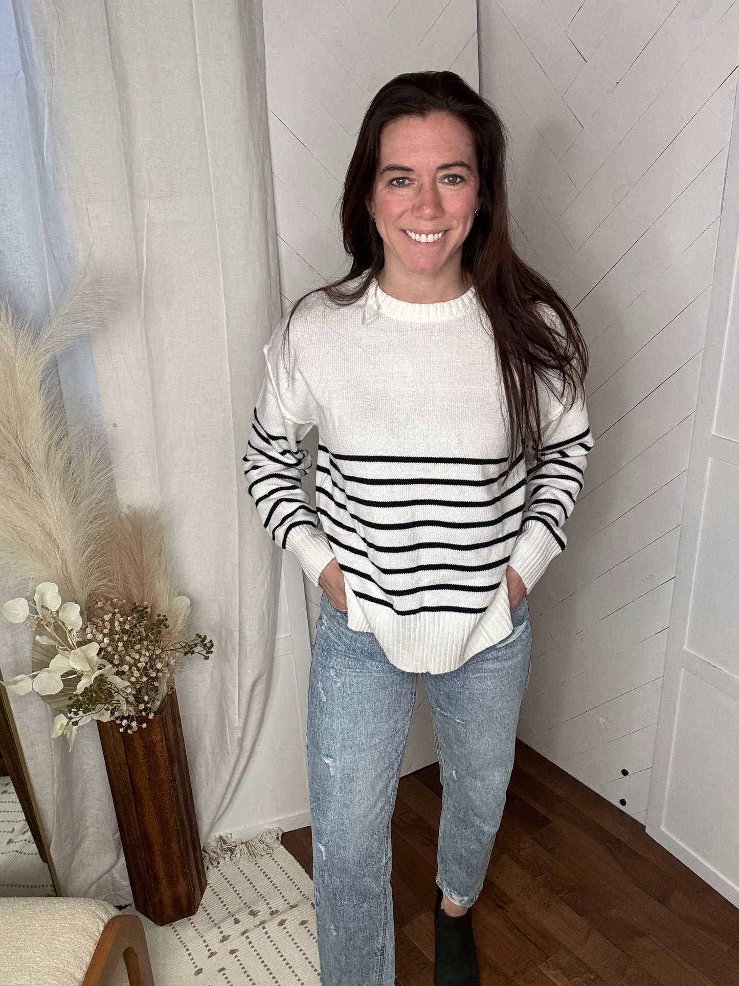 KanCan03: High Rise Ankle Mom Jeans
