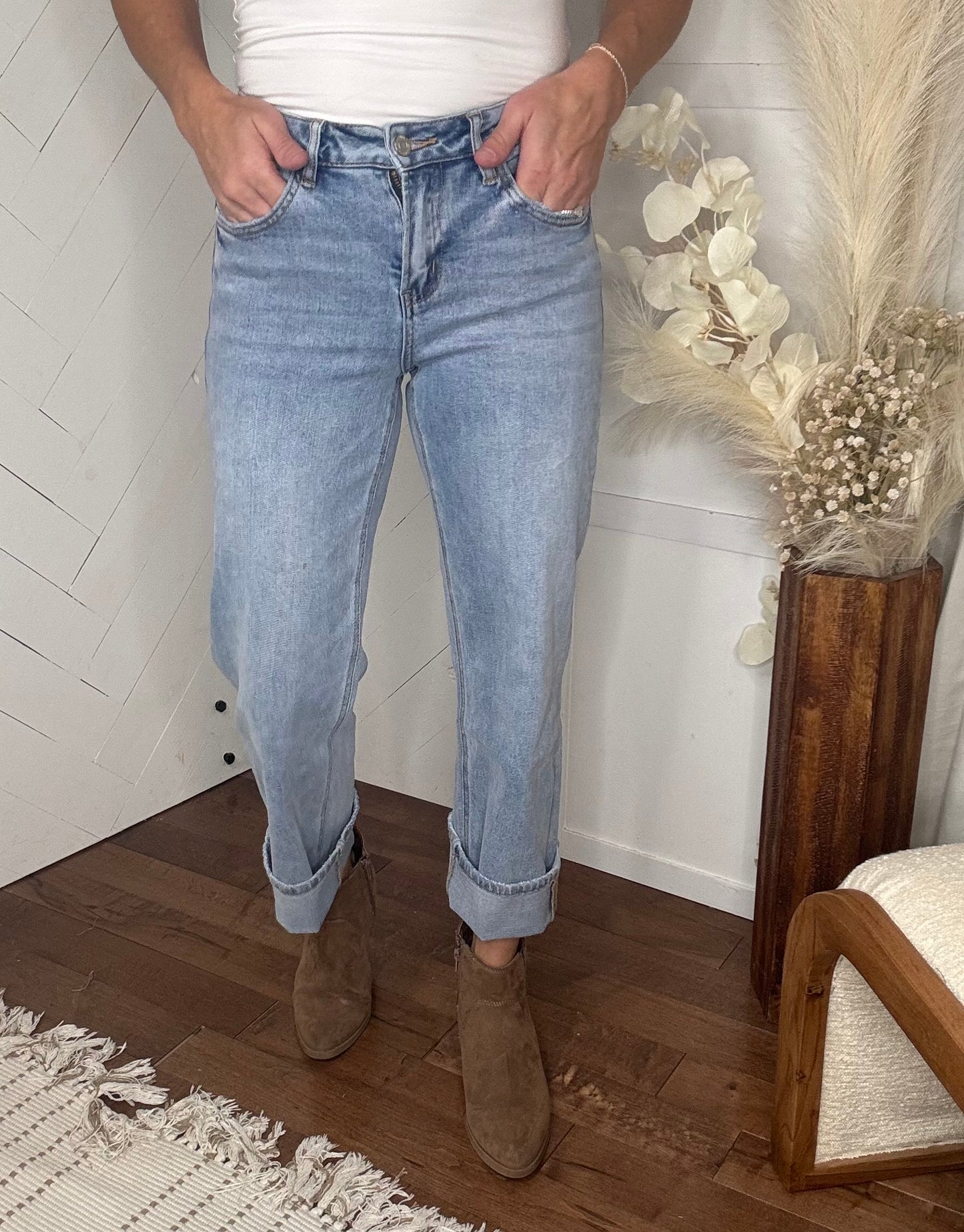 Vervet42: Mid Rise Dad Jeans