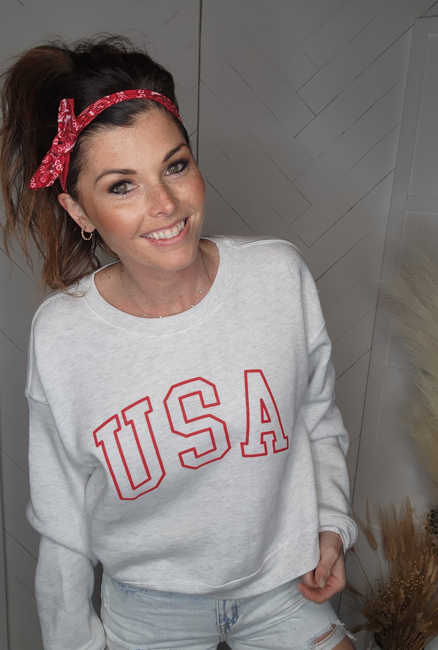 USA Sweatshirt: Red