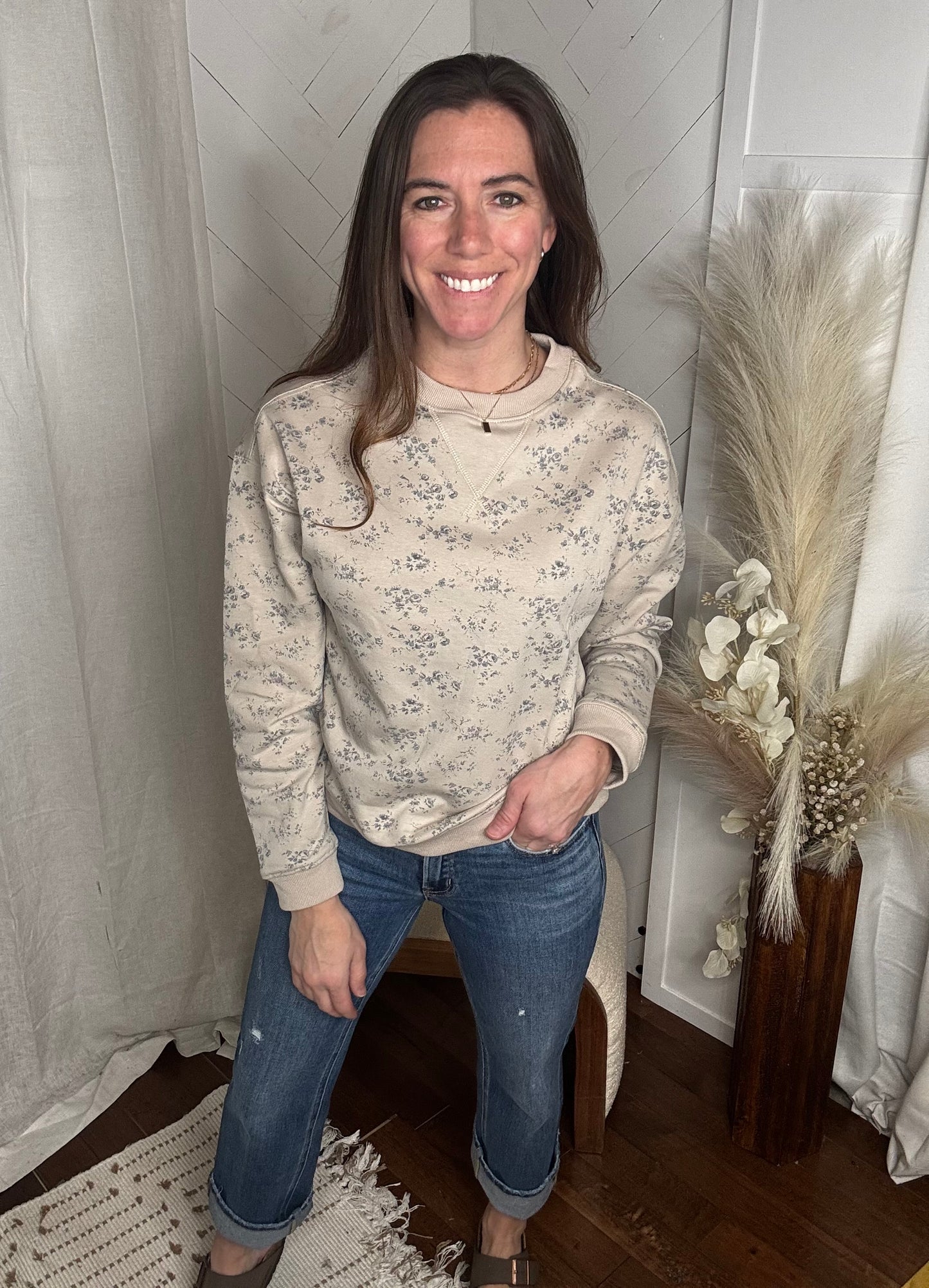 Vintage Oatmeal Floral Sweatshirt