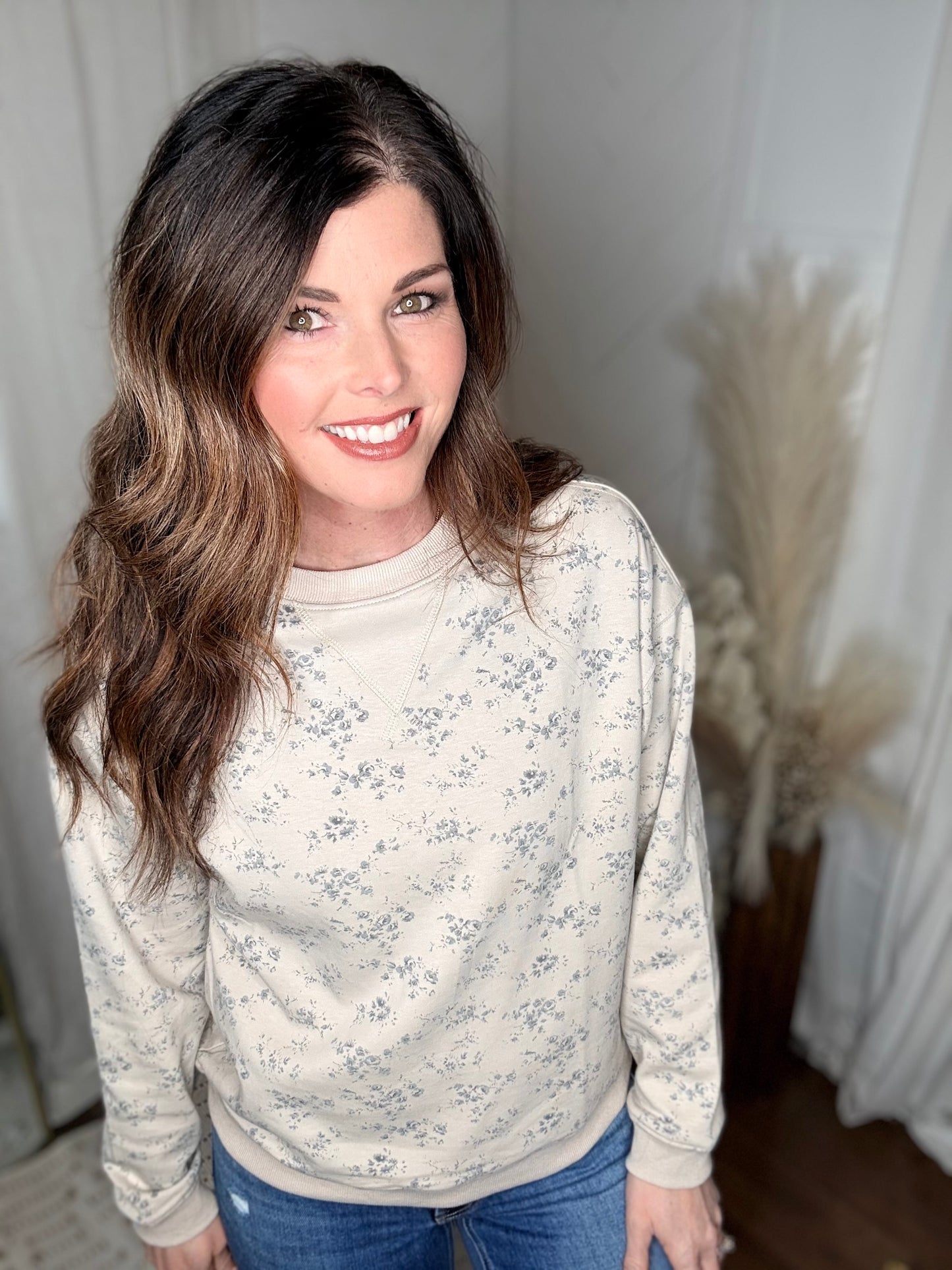 Vintage Oatmeal Floral Sweatshirt