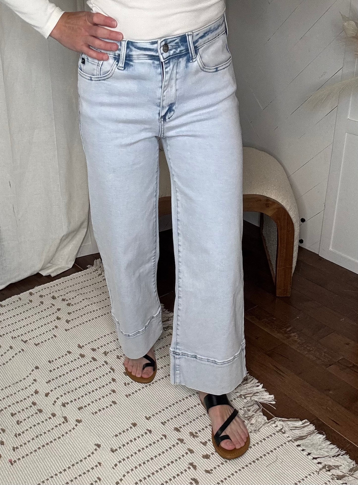 KanCan85: High Rise Cropped Wide Leg
