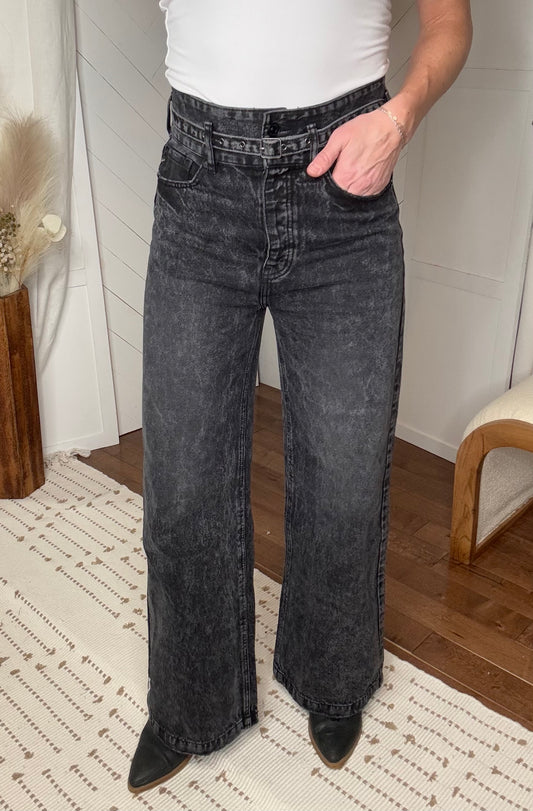 Kancan95: High Rise Belted Jeans