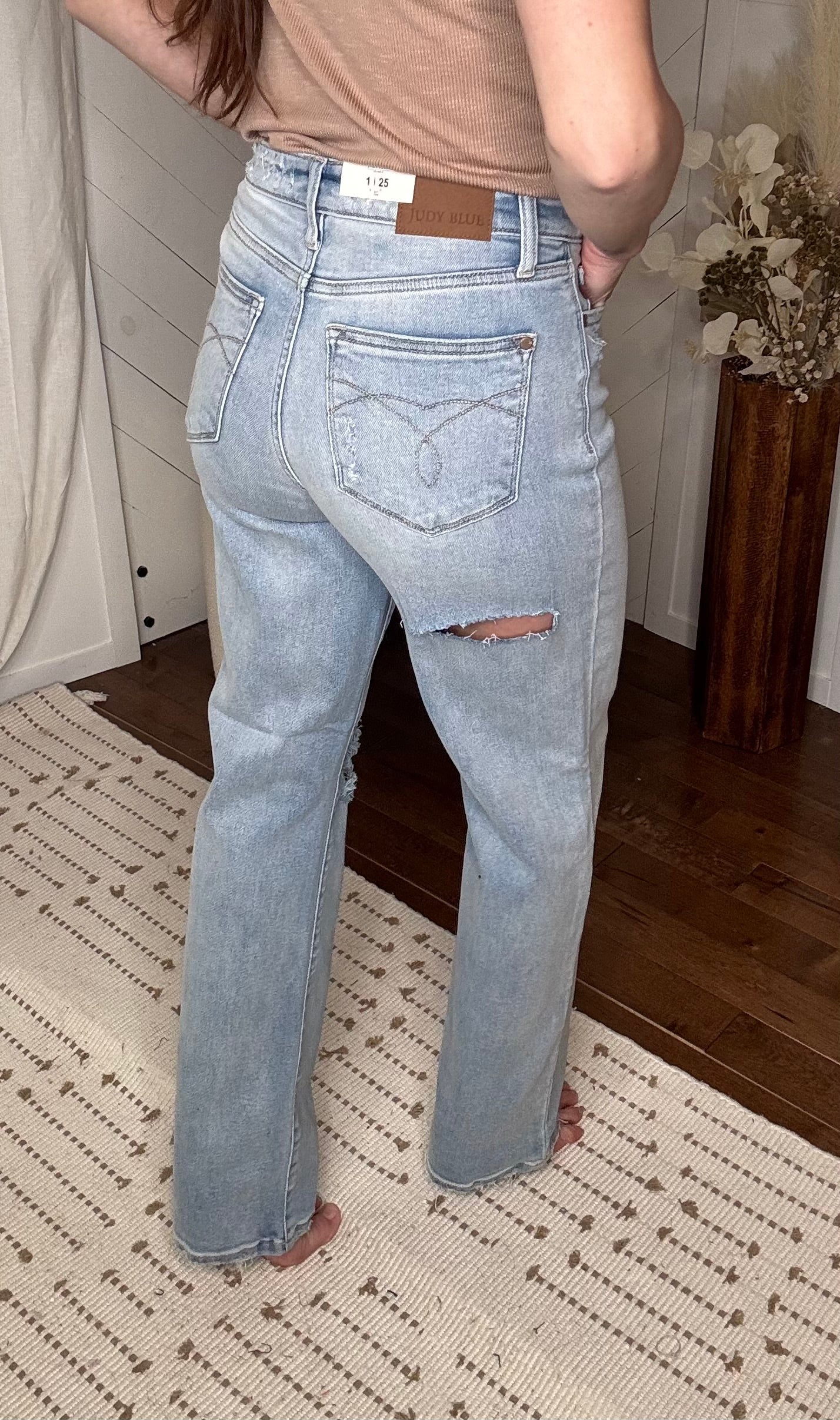 Judy Blue600: High Waist 90's Straight Leg