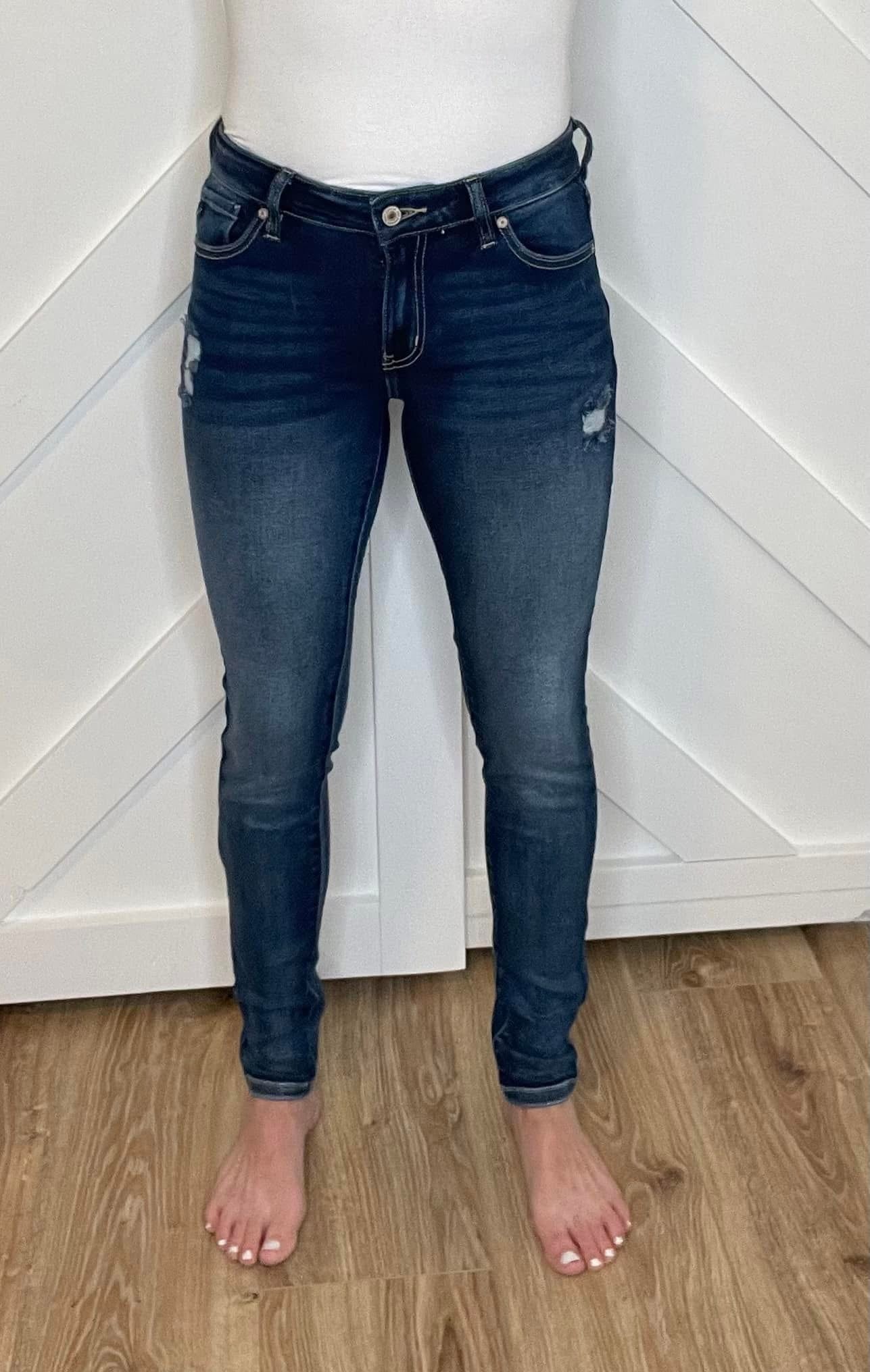 Kancan61: Mid Rise Skinny