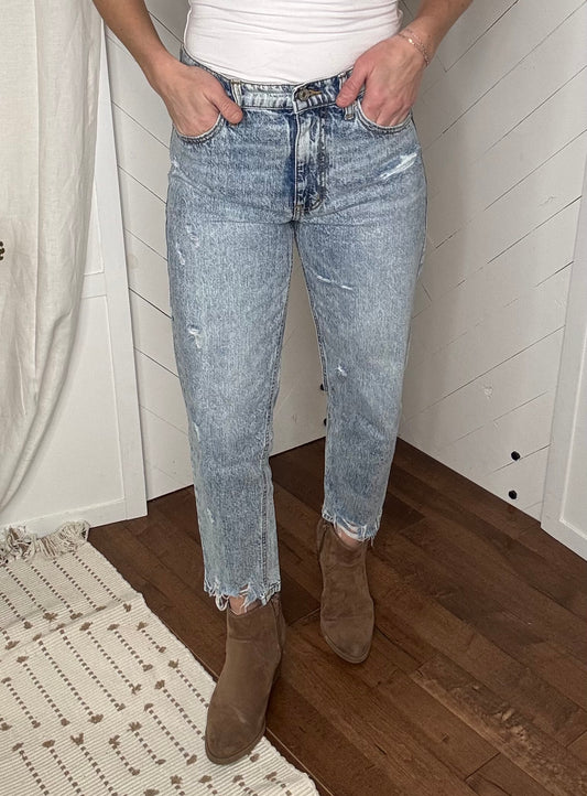 KanCan03: High Rise Ankle Mom Jeans