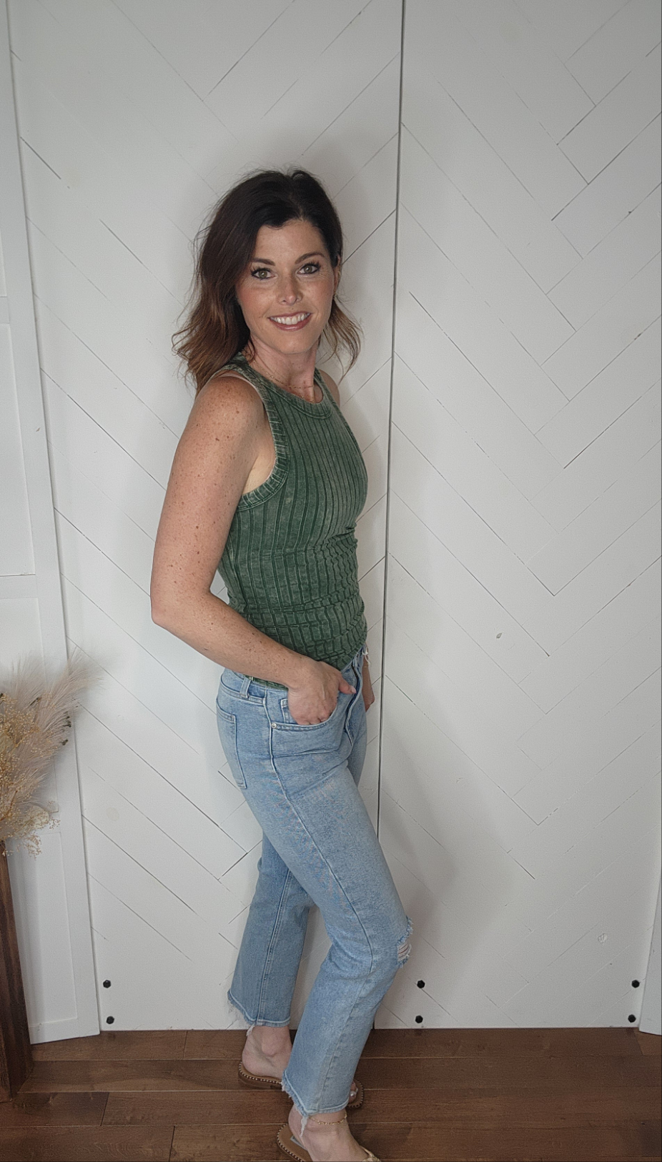 Ribbed Round Neck Tank: Dark Green